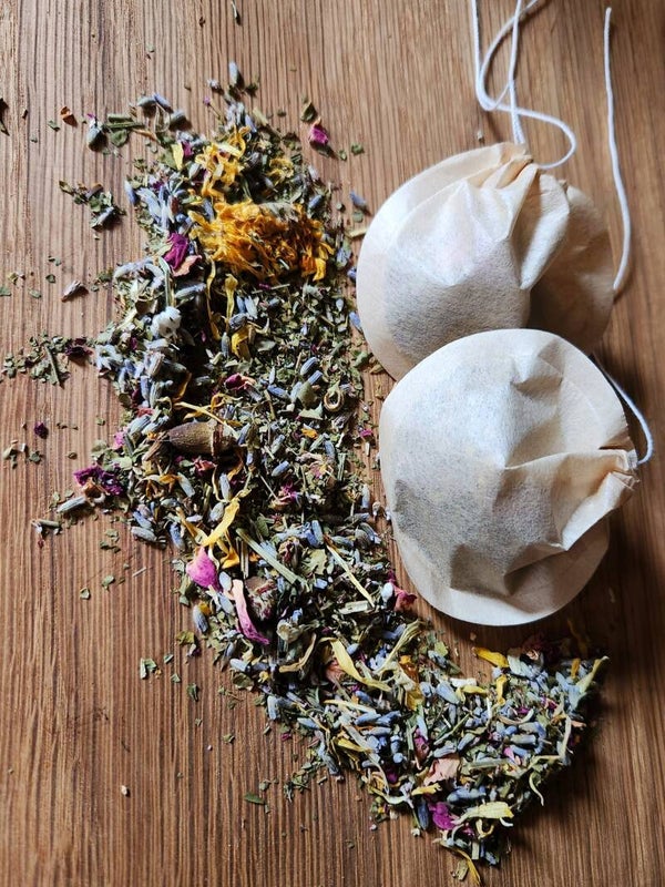 Hands-On Herbal Tea Blending Class 10/25 NOON Peaceful Bend Winery