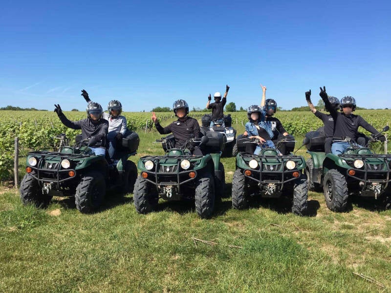 quad-dans-les-vignes-2-standard.jpg