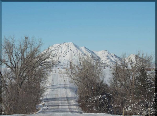 BEAUTIFUL SNOW COVERED BEAR BUTTE