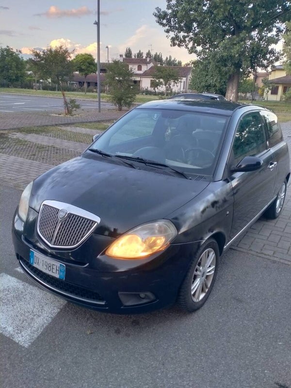 Lancia Ypsilos 1.4  GLP