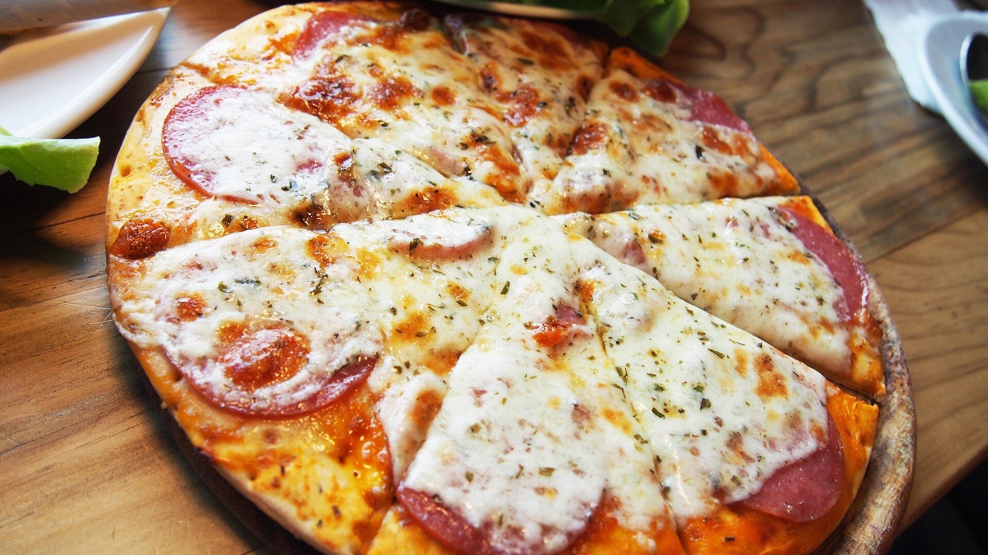 Mini-pizza maken met beleg