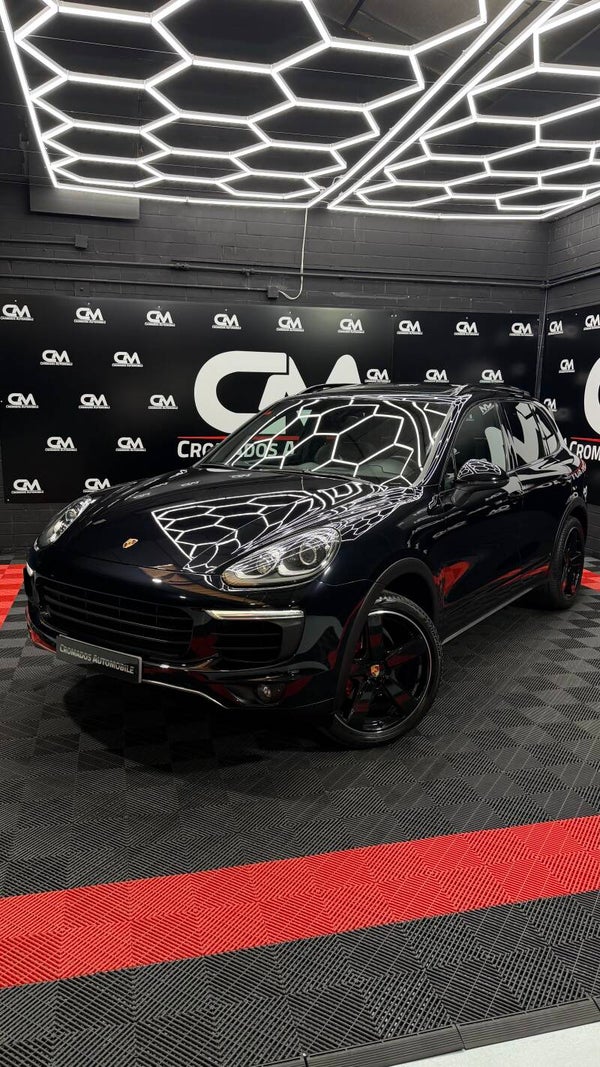 PORSCHE CAYENNE PLATINUM EDITION