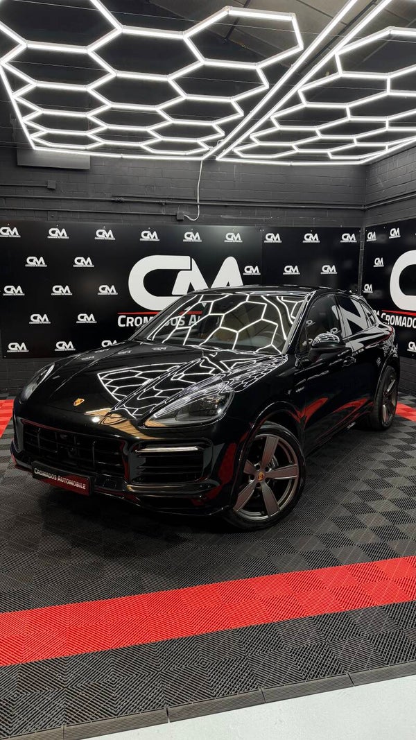 PORSCHE CAYENNE COUPE E-HYBRID PLATINUM EDITION