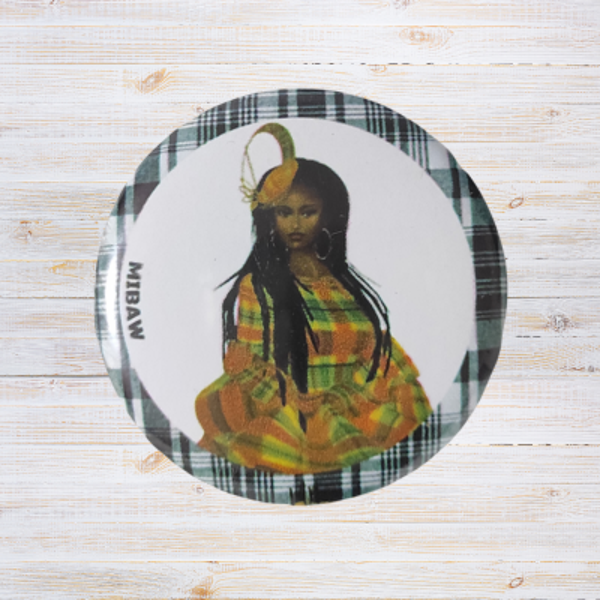 Tradition et Tendance - Badge Femme Antillaise en Madras