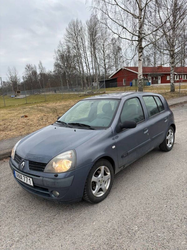 Renault clio hatchback 1.2 2006 75hk