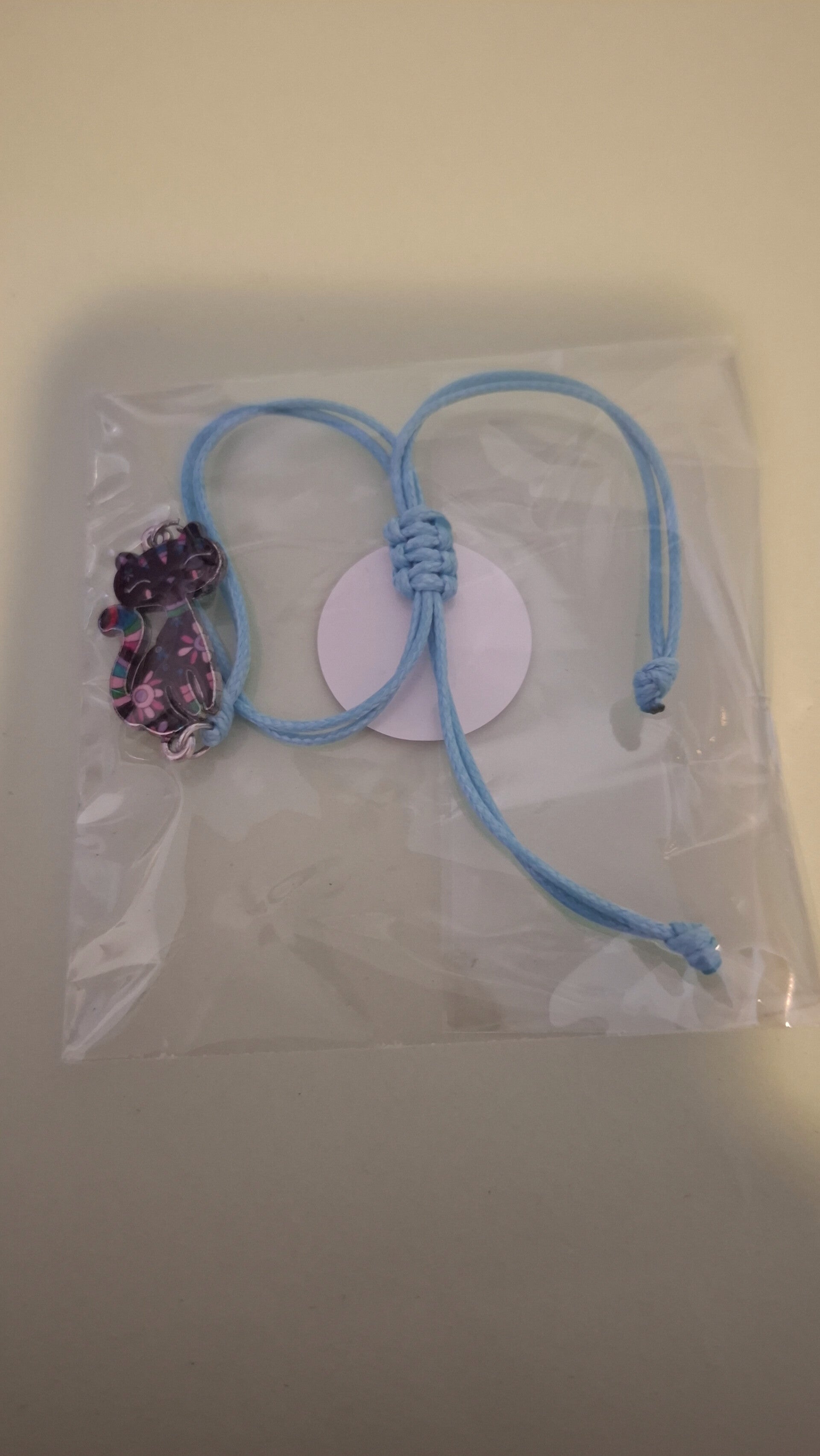 Armbandje met katten