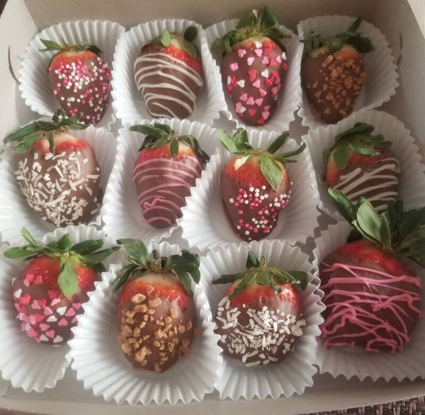 Deluxe Chocolate dipped strawberries