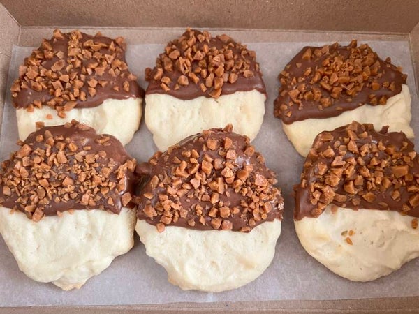 Deluxe Chocolate dipped shortbread - half dozen