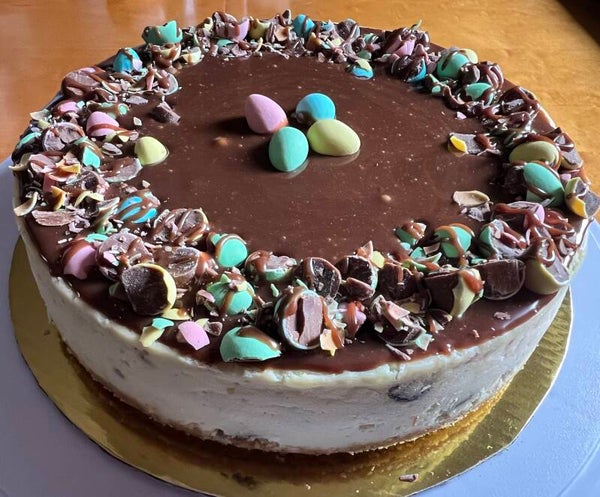 Deluxe Full cheesecake starting at 7 inches