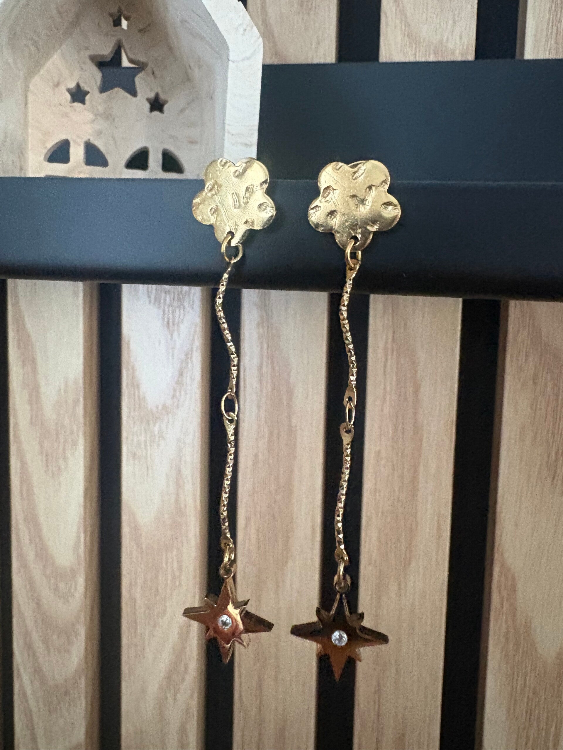 Boucle d’oreille rose des vents avec son zirconium