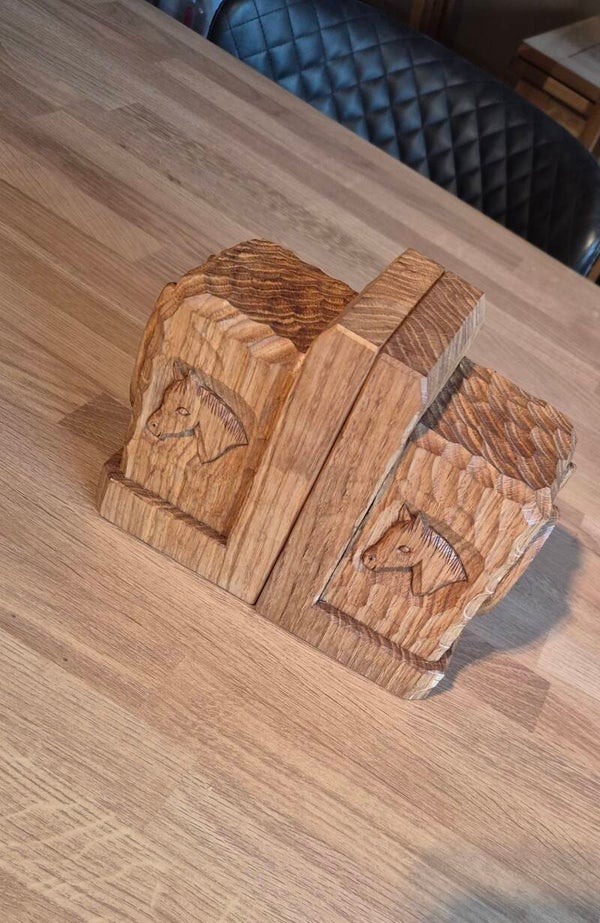 Horse And Shoe Oak Book Ends