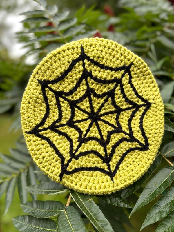 BÉRET « SPIDER WEB » - VERT ANIS ET NOIR
