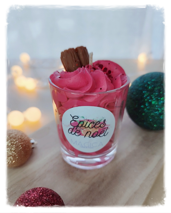 Bougie chantilly parfumée Epices de Noël