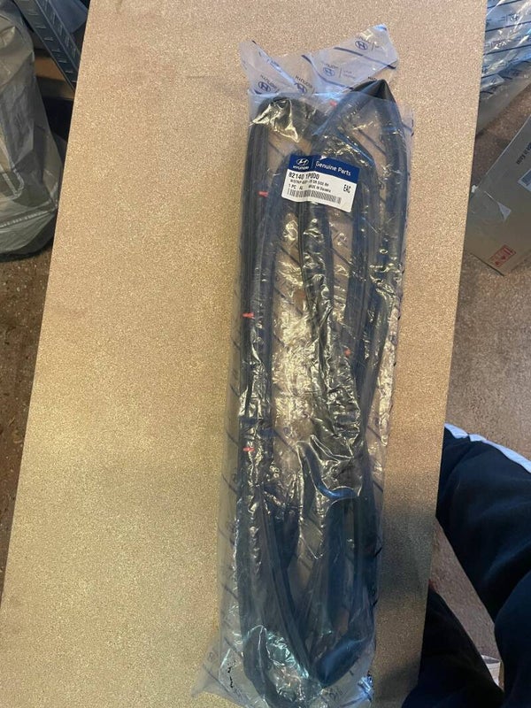 Portierrubber Rechts voor 82140-1P000