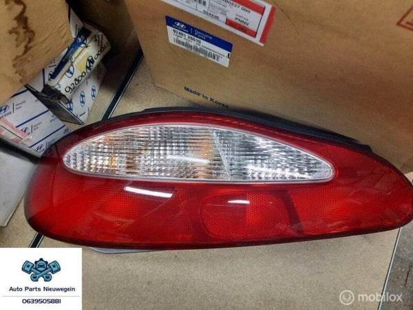 Achterlicht links 92401-27020