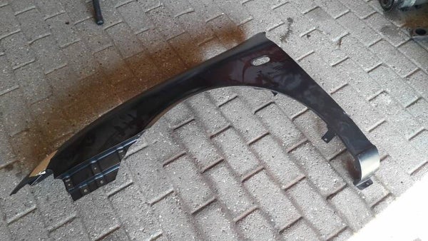Linker voorscherm 1M0 821 021