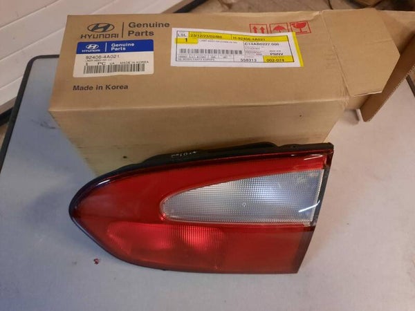 Achterlicht Rechts Binnen 92406-4A021