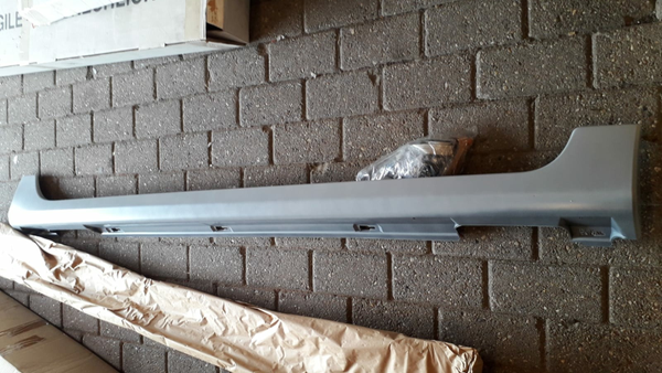 Side skirts Mazda 3 BP4K-V4-910F