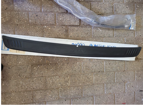 Achterbumper bescherming LC64-V4-080F