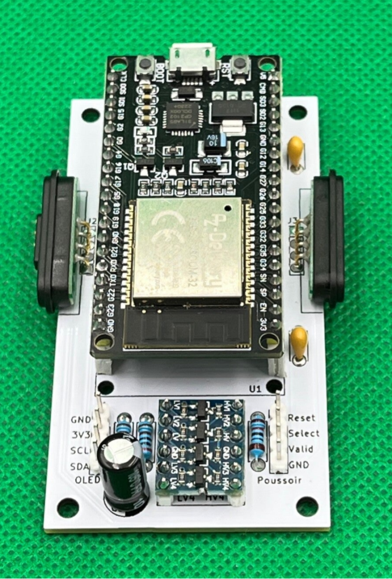 Circuit imprimé principal de la manette BLE version 1.0