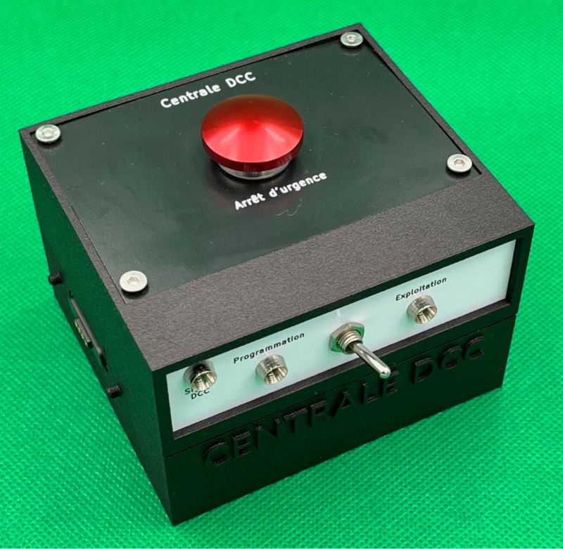 Boîtier V2 imprimé en MJF nylon PA-12 teinté noir