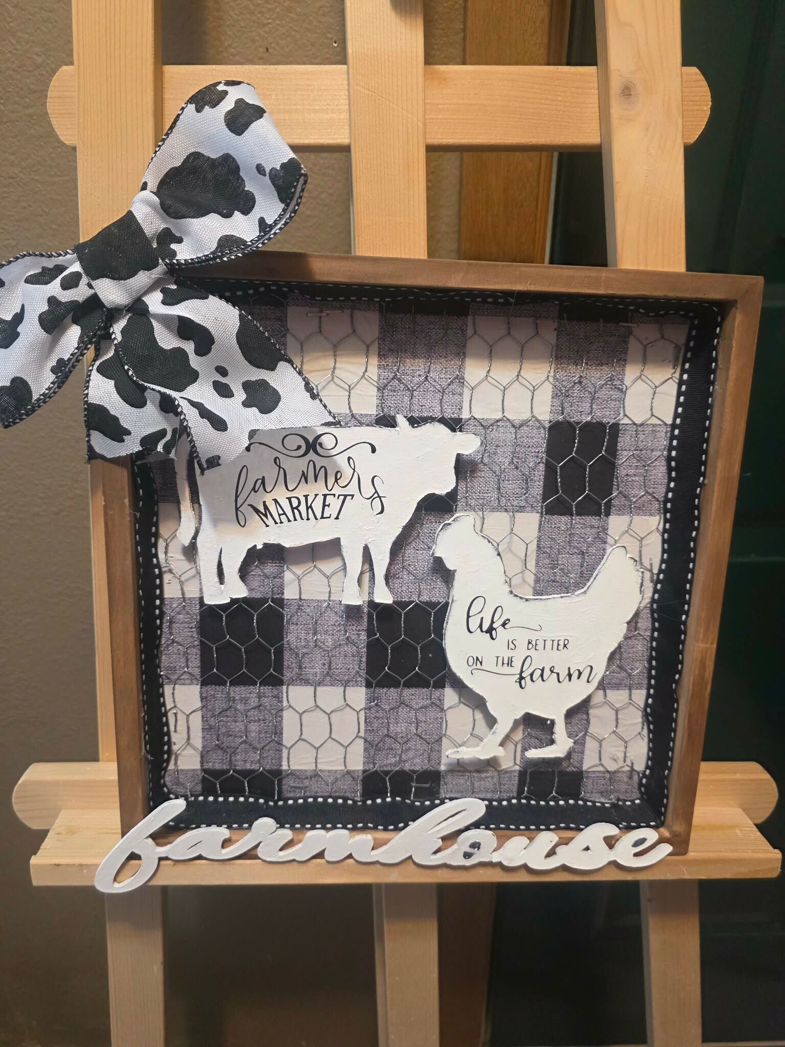 Farmhouse Box Sign