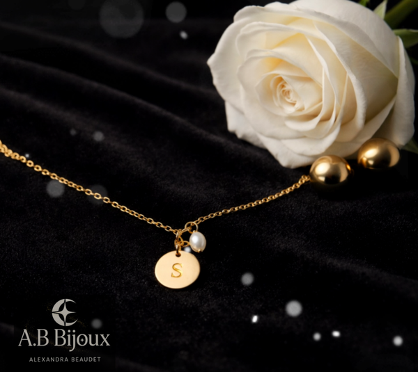 Collier Initiale Doré