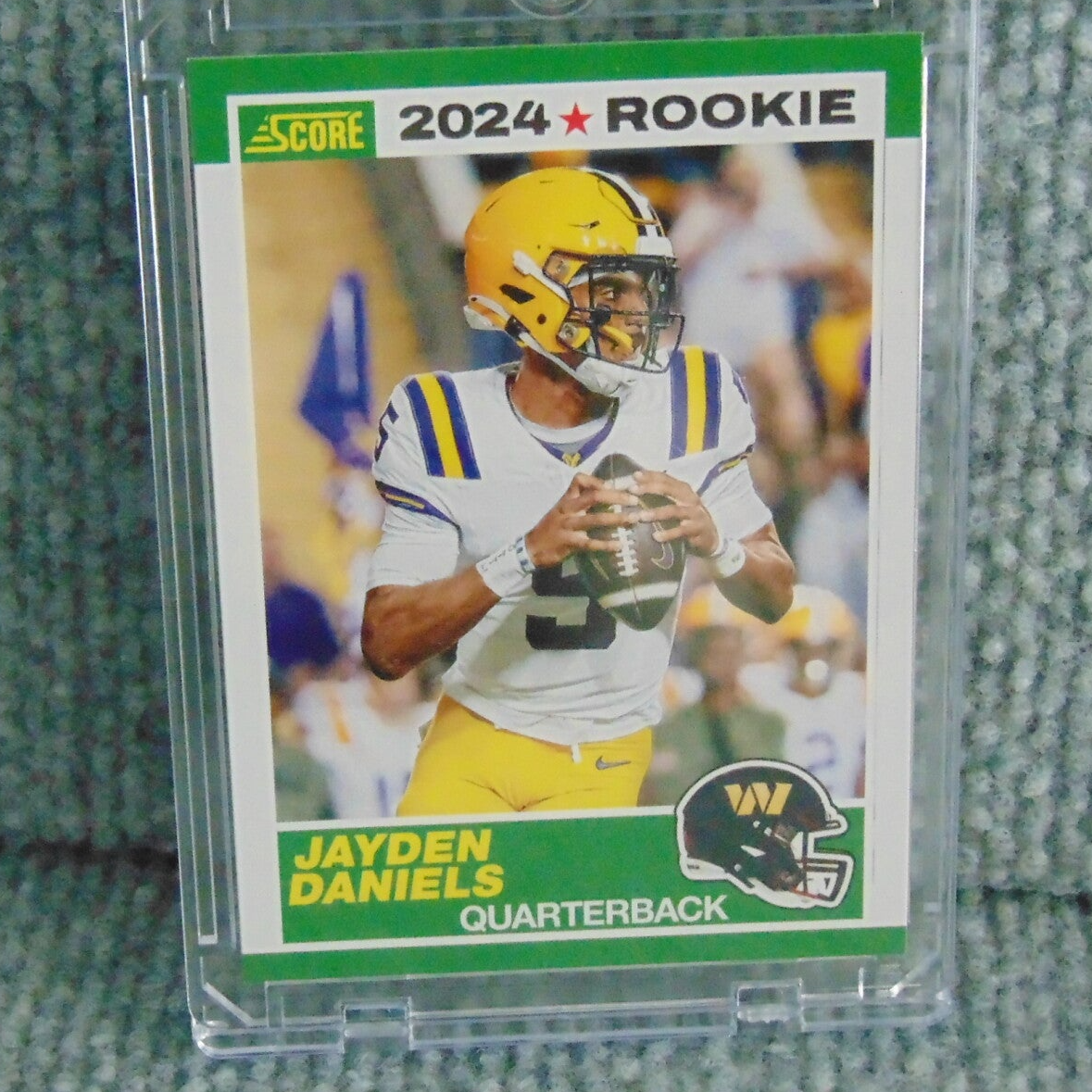 2024 Score Jayden Daniels rookie card