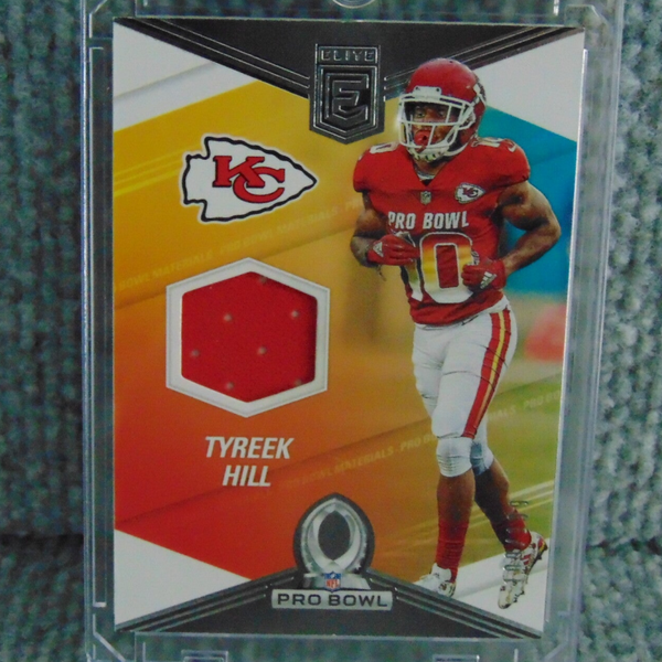 2019 Panini Donruss Elite Tyreek Hill Pro Bowl card. Game worn jersey.