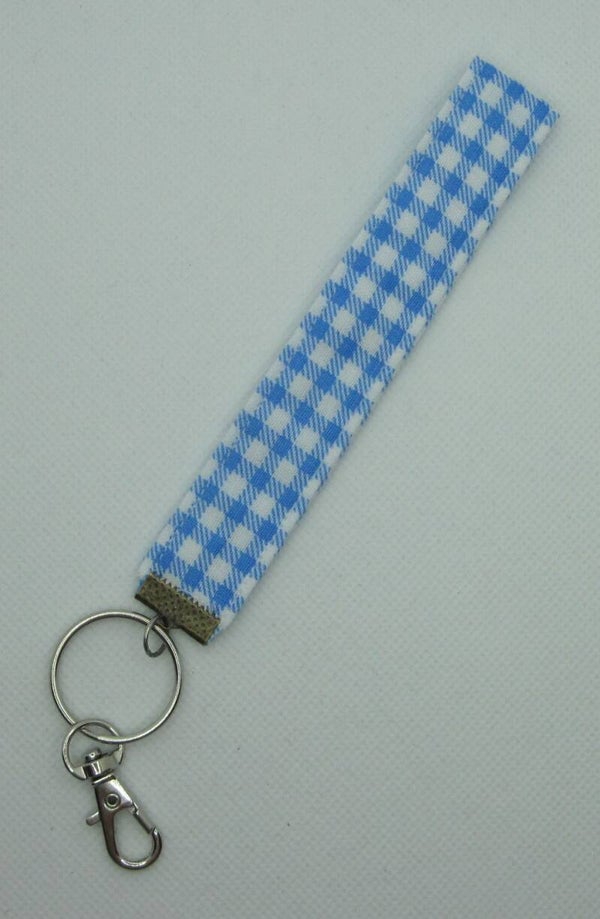 Porte clés en tissu vichy bleu