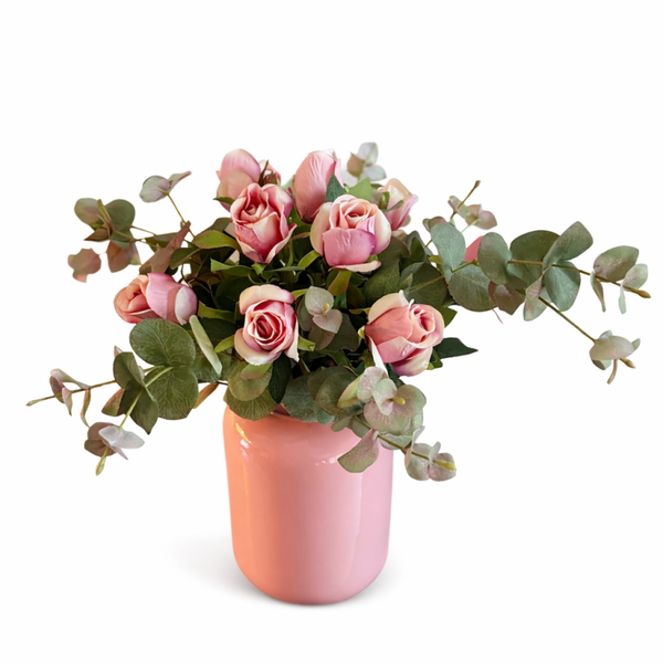 Complete set: roze rozen met eucalyptus in lichtroze vaas