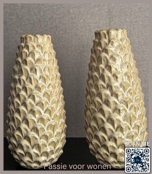 Mika sand vase pincone long