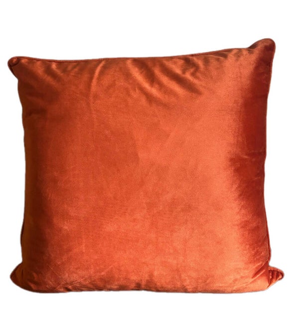 Oranje sierkussen