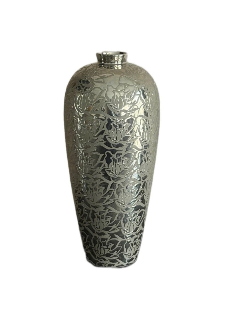 Elegante vaas met bloemenpatroon