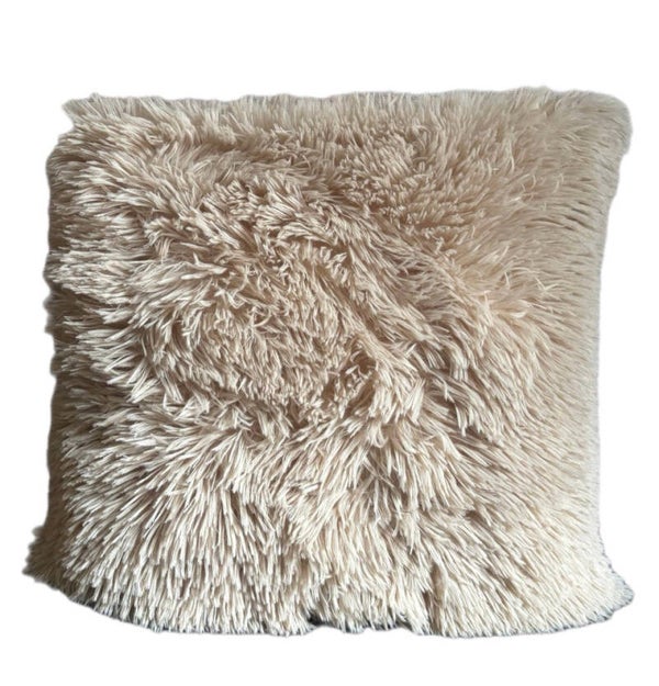 Créme fluffy sierkussen 30 x 45 cm