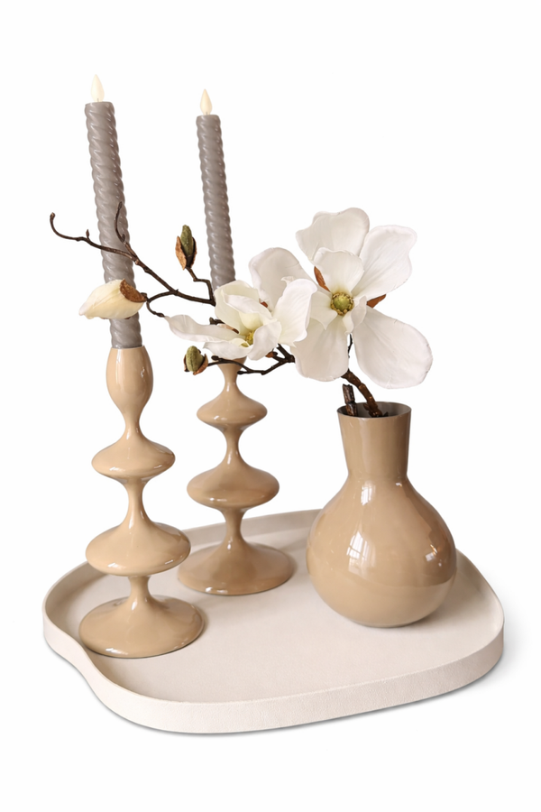 Dienblad set met kandelaars en vaasje – crème/beige