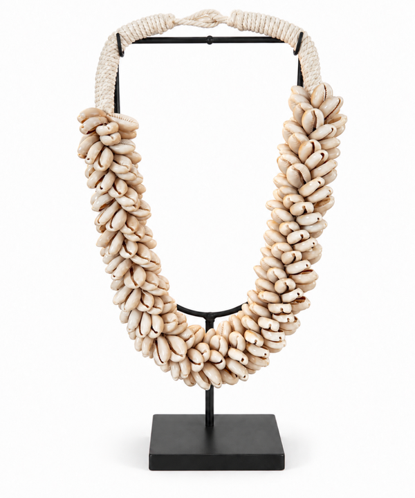 J81 Small Shell Necklace – Pole to Pole