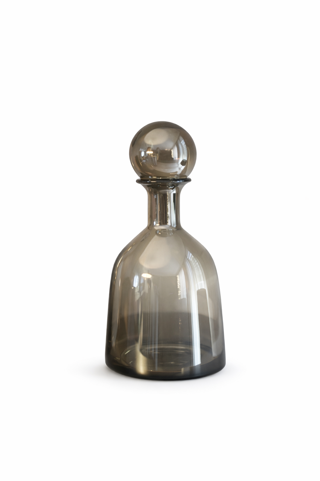 Amberkleurige glazen karaf met metallic glans