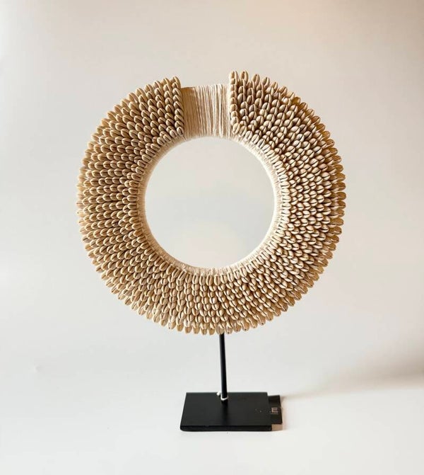 Pole to Pole handgemaakt schelpen ornament beige – 40 cm