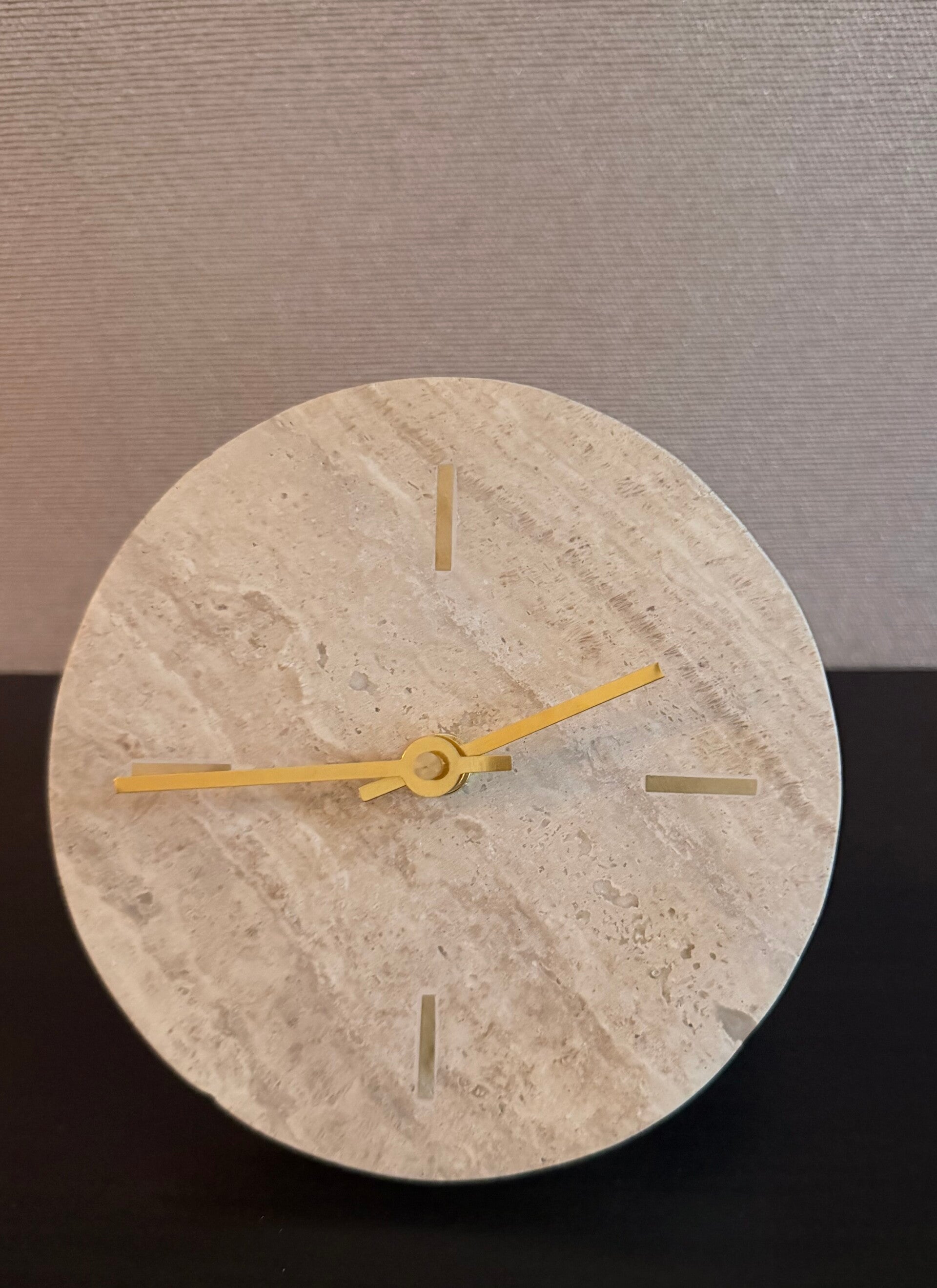 JENAY klokje Créme marmer