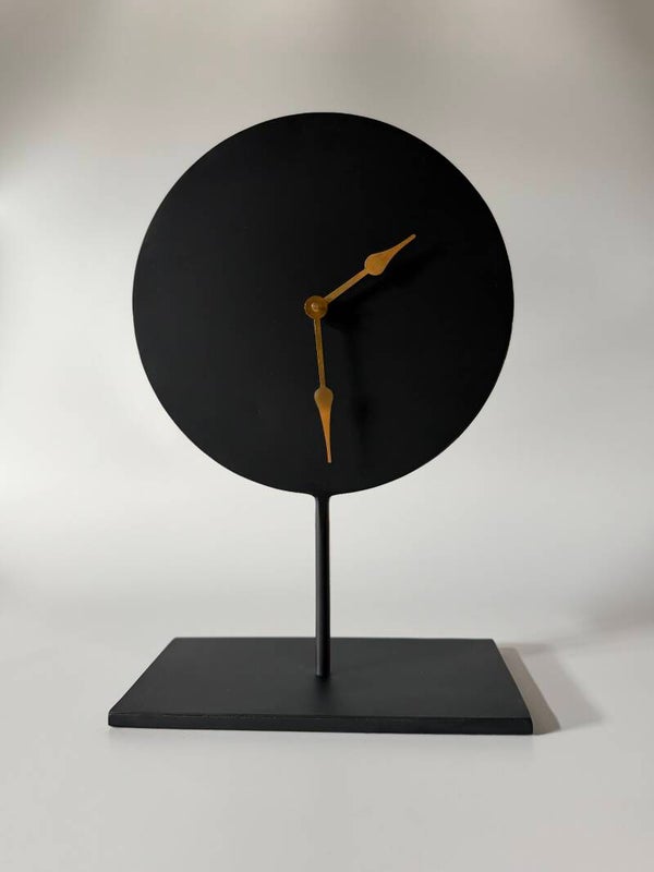 LOFT42 Tafelklok Ben – Zwart Metaal – 38 cm