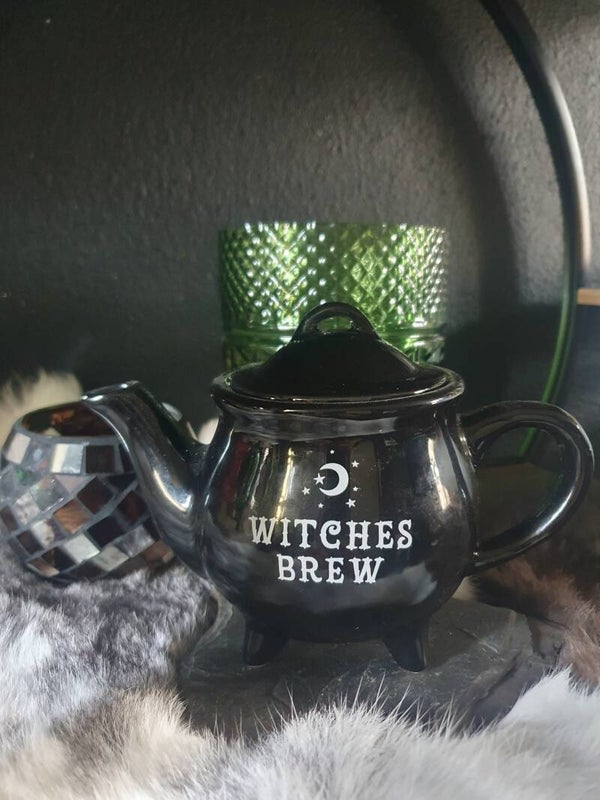 Theepot Witch Brew