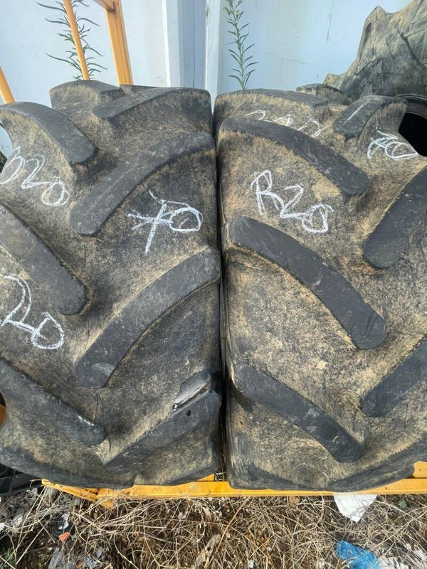 CONTINENTAL 320/70R20