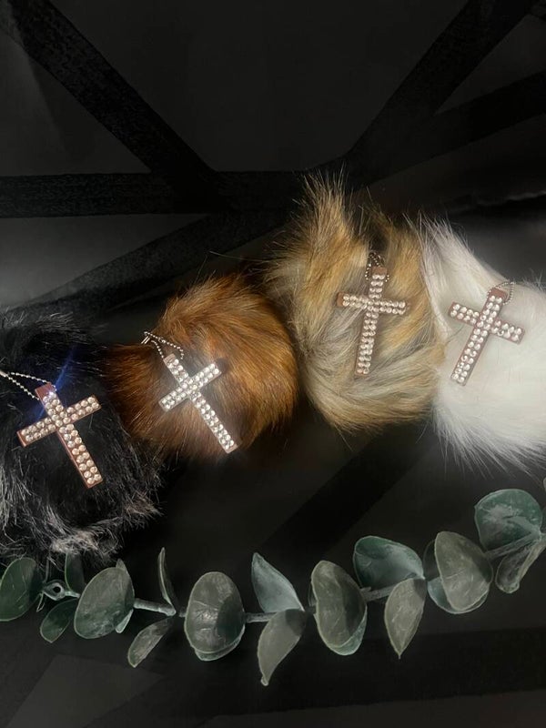 SeLfLoVebyT Divine Fur Keychains