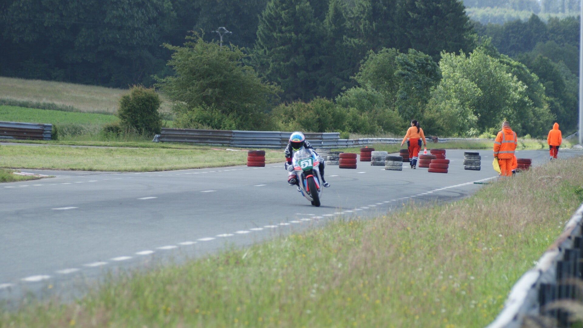 dsc07302-standard.jpg