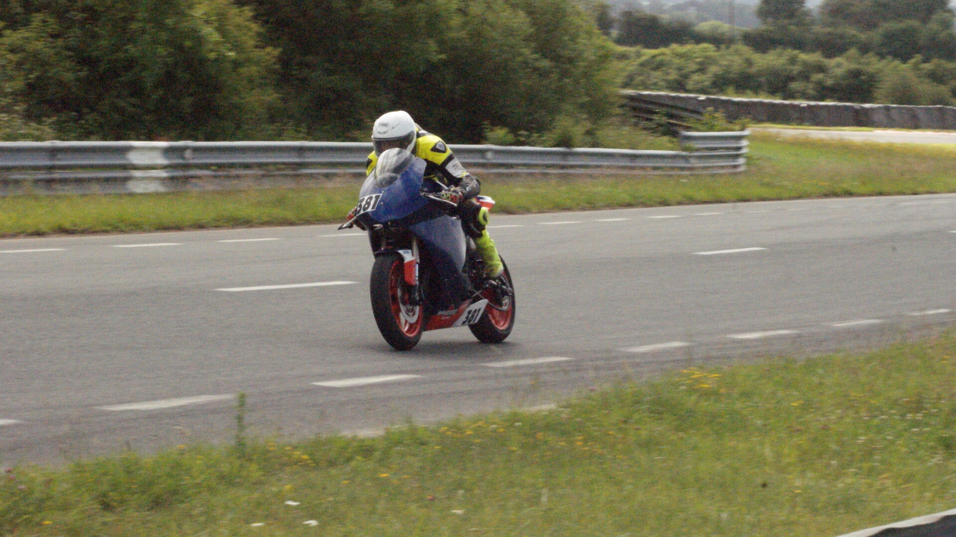 dsc07407-standard.jpg