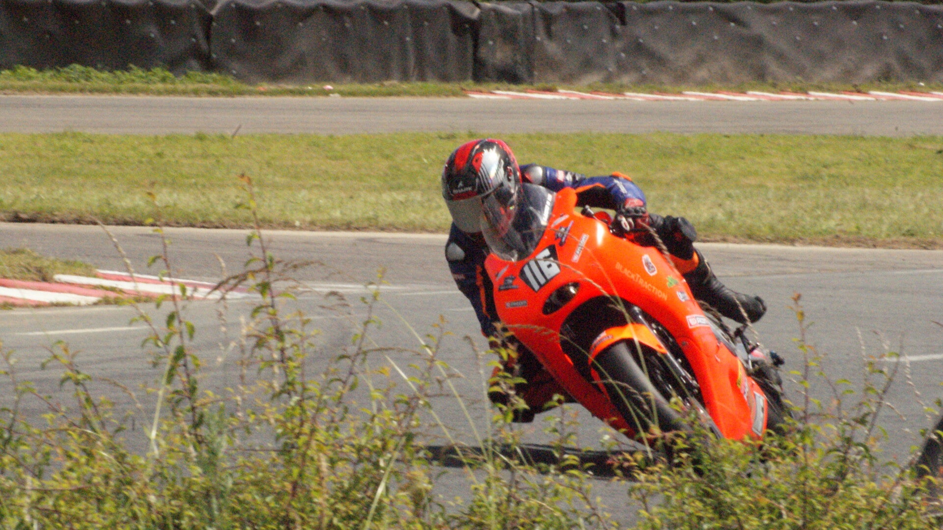 dsc07737-standard.jpg