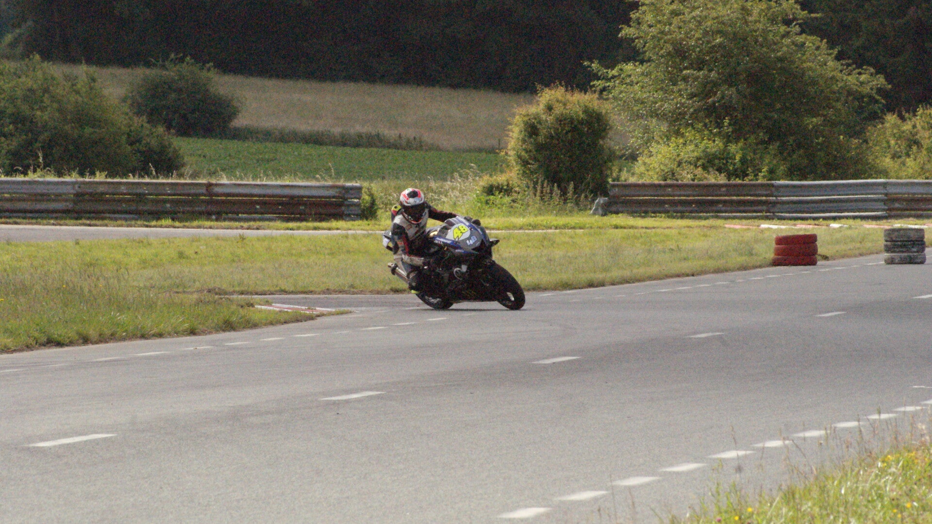 dsc07913-standard.jpg