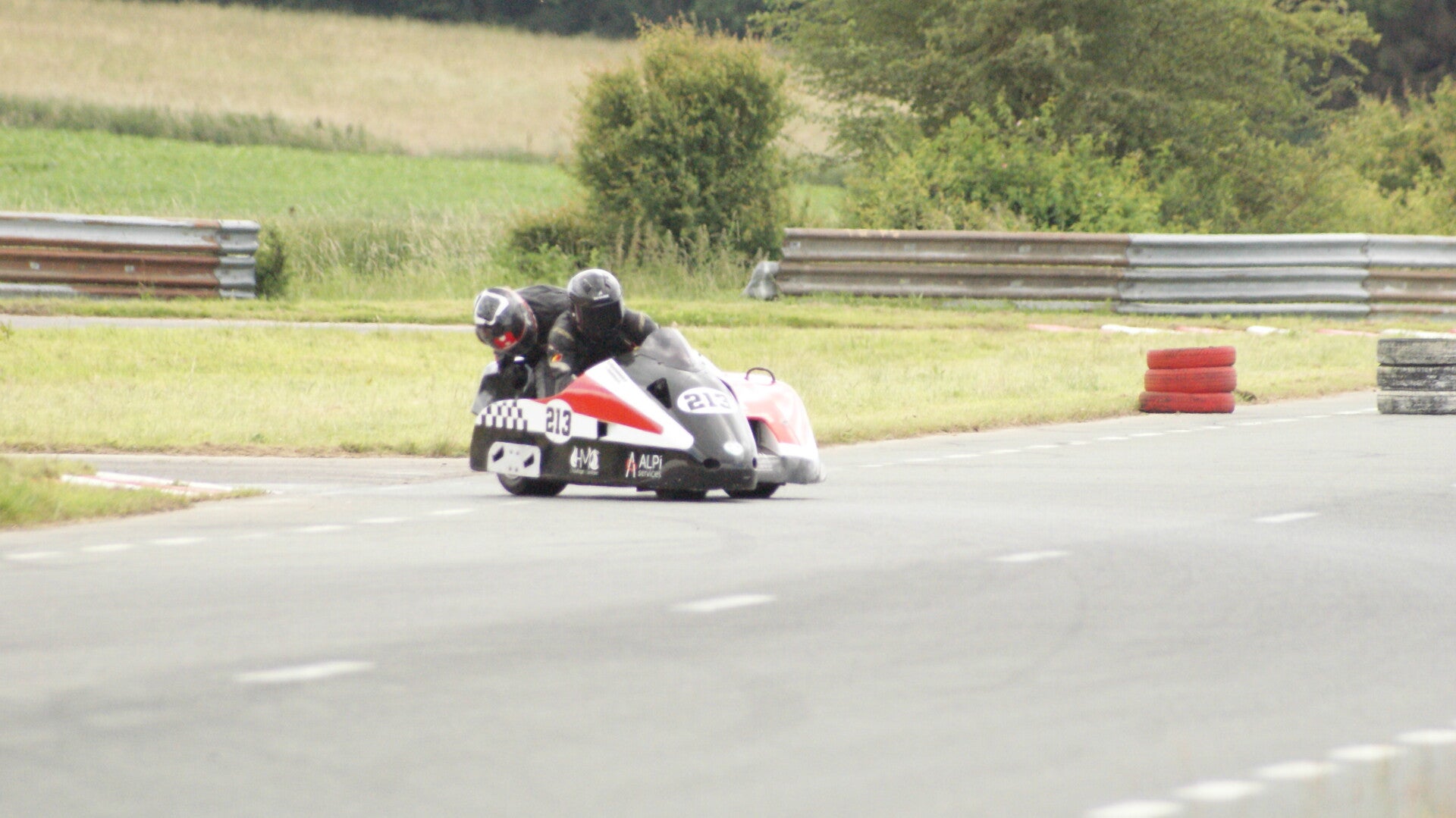 dsc08027-standard.jpg