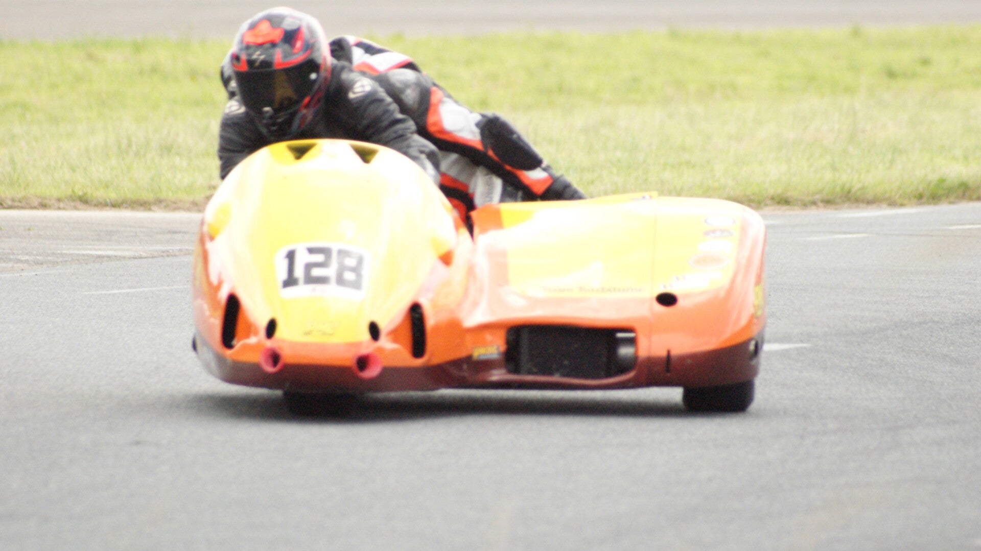 dsc08049-standard.jpg
